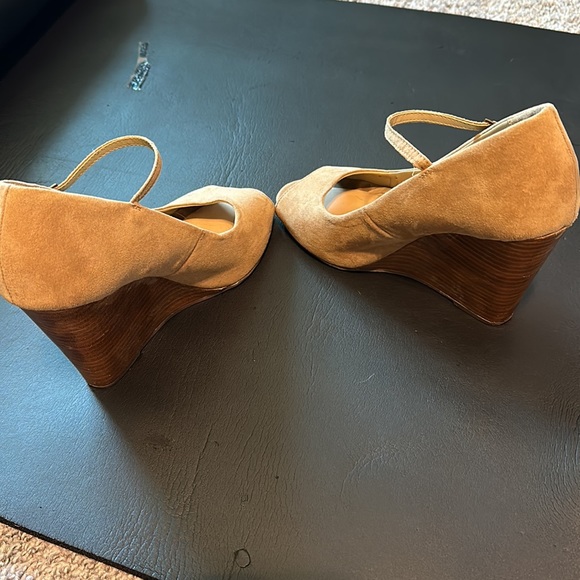 Express Wedges, Size 8 - Picture 6 of 9